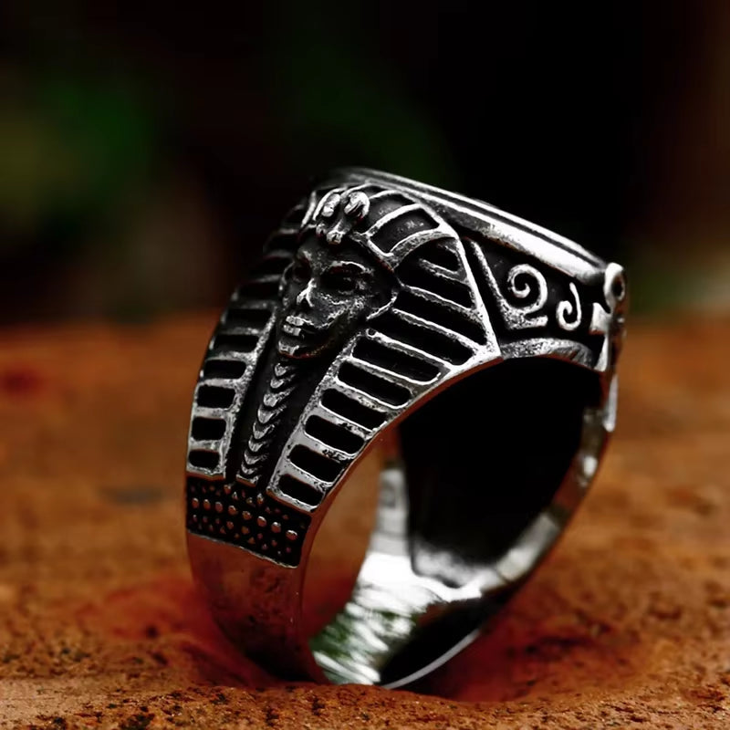 Eye of Horus Signet Ring 316L Stainless Steel – Ancient Egyptian Symbol (Men’s)