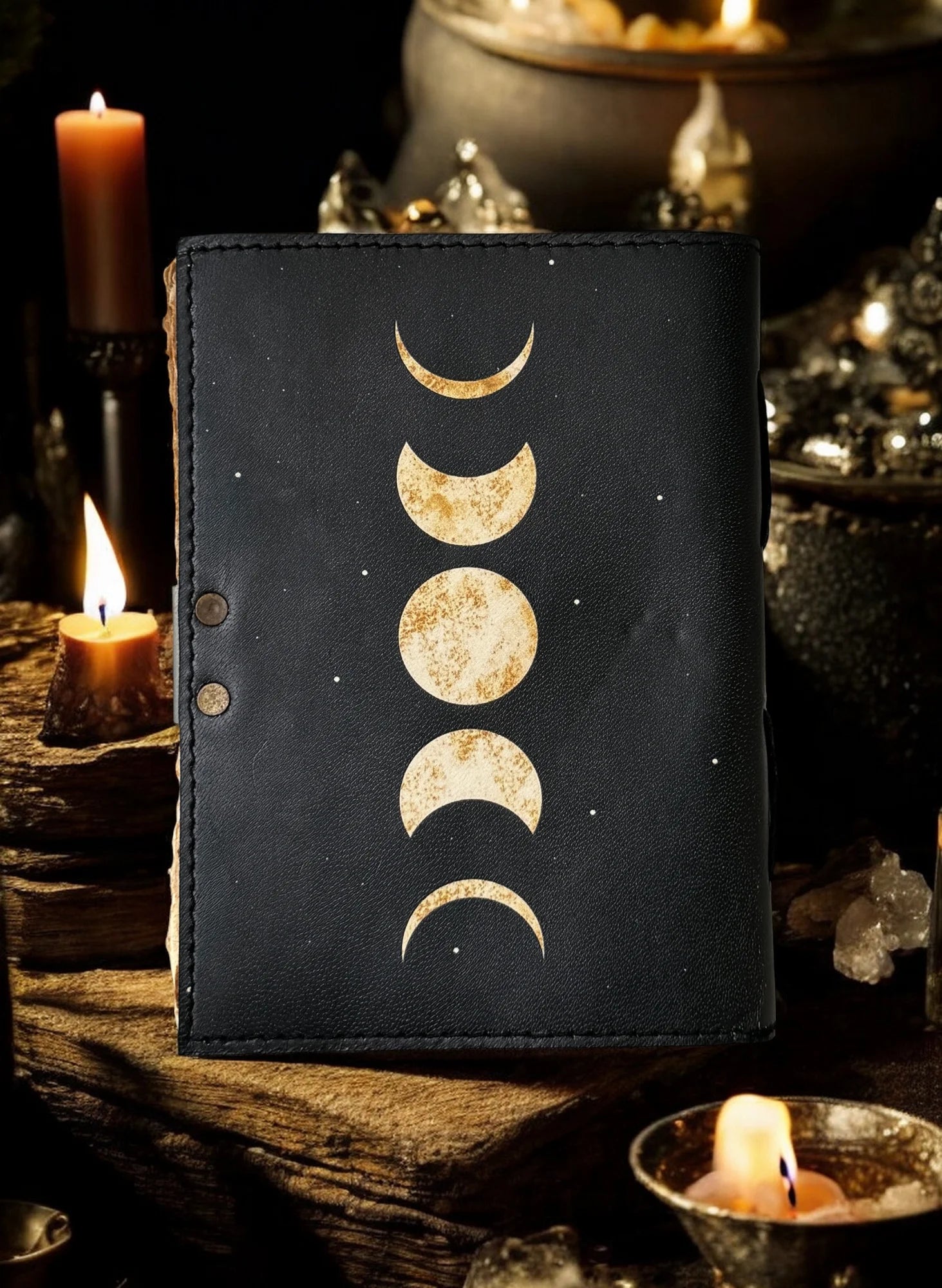 🌙 Moon Phases Leather Journal – Vintage Grimoire (7 × 5", 200 Pages)