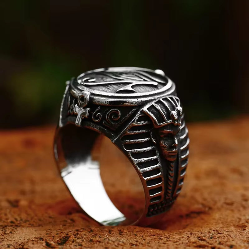 Eye of Horus Signet Ring 316L Stainless Steel – Ancient Egyptian Symbol (Men’s)