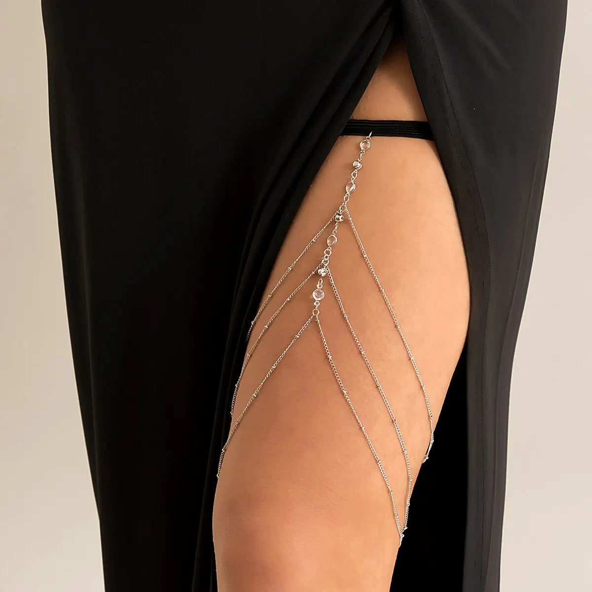 Elevate Your Summer Style with Our Adjustable Boho Crystal Leg Chain - Perfect for Beach Days and Festive Nights!